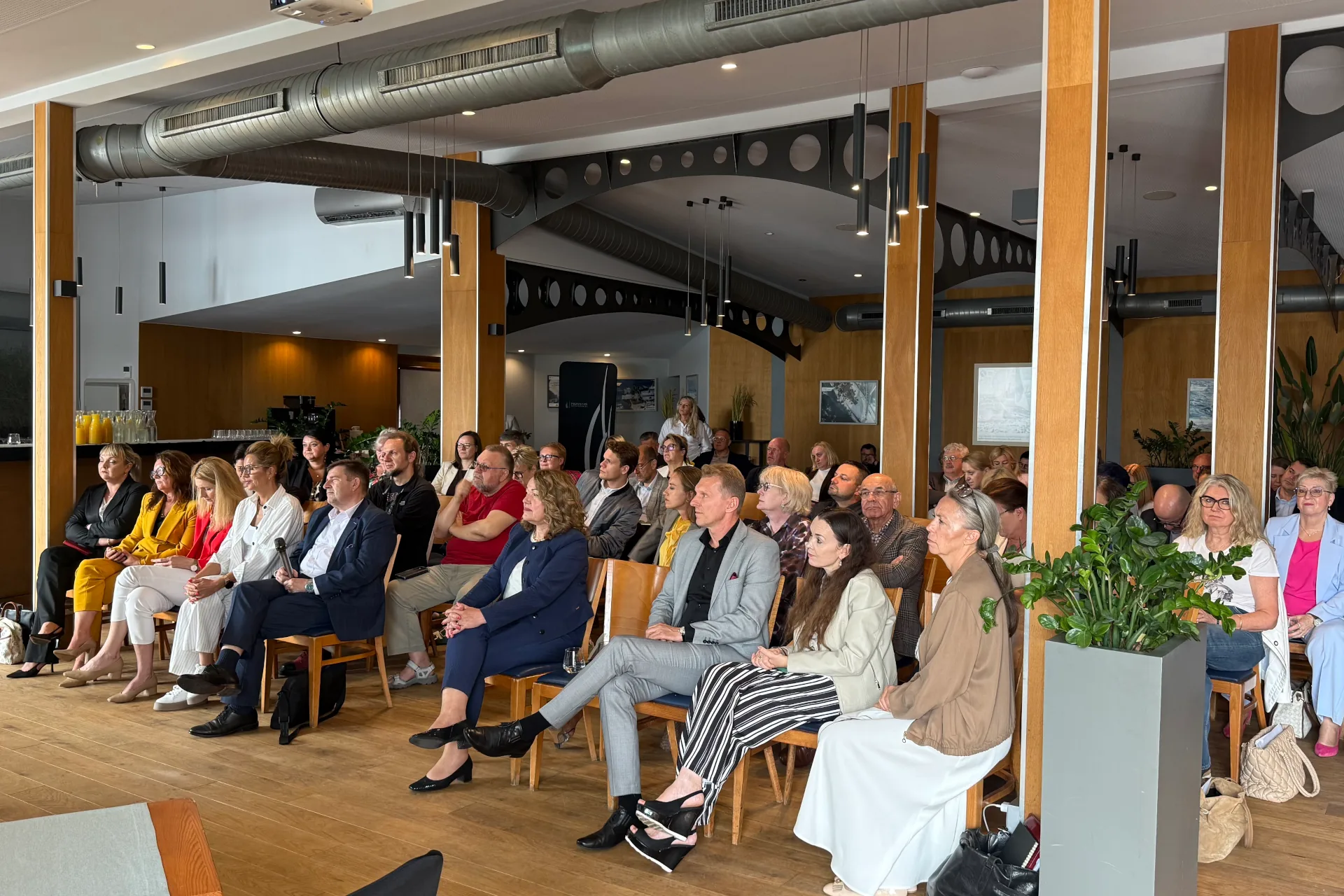 Psychiatria po pilotażu Centrów Zdrowia Psychicznego CZP Konferencja ZPOPiLU w Olsztynie konferencja psychiatryczna leczenie uzależnień system opieki psychiatrycznej w Polsce foto 6